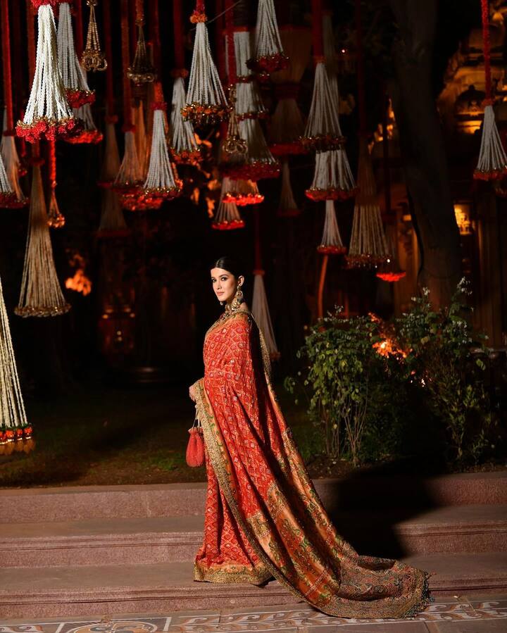 ફિલ્મ અભિનેતા સંજય કપૂરની પુત્રી શનાયા કપૂર ઇન્ડસ્ટ્રીના સૌથી લોકપ્રિય સ્ટાર કિડ્સમાંથી એક છે.