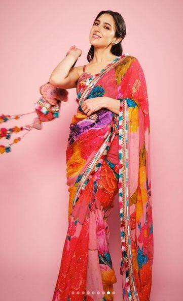 ਪ੍ਰਿੰਟਿਡ ਸਾੜੀ 'ਚ ਸਾਰਾ ਅਲੀ ਖਾਨ ਨੇ ਜਿੱਤਿਆ ਫੈਨਜ਼ ਦਾ ਦਿਲ