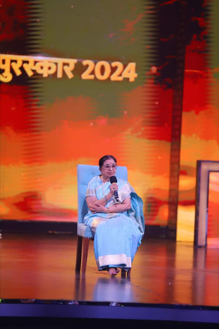 Zee Chitra Gaurav Award 2024 usha mangeshkar honored with jevan gaurav ...