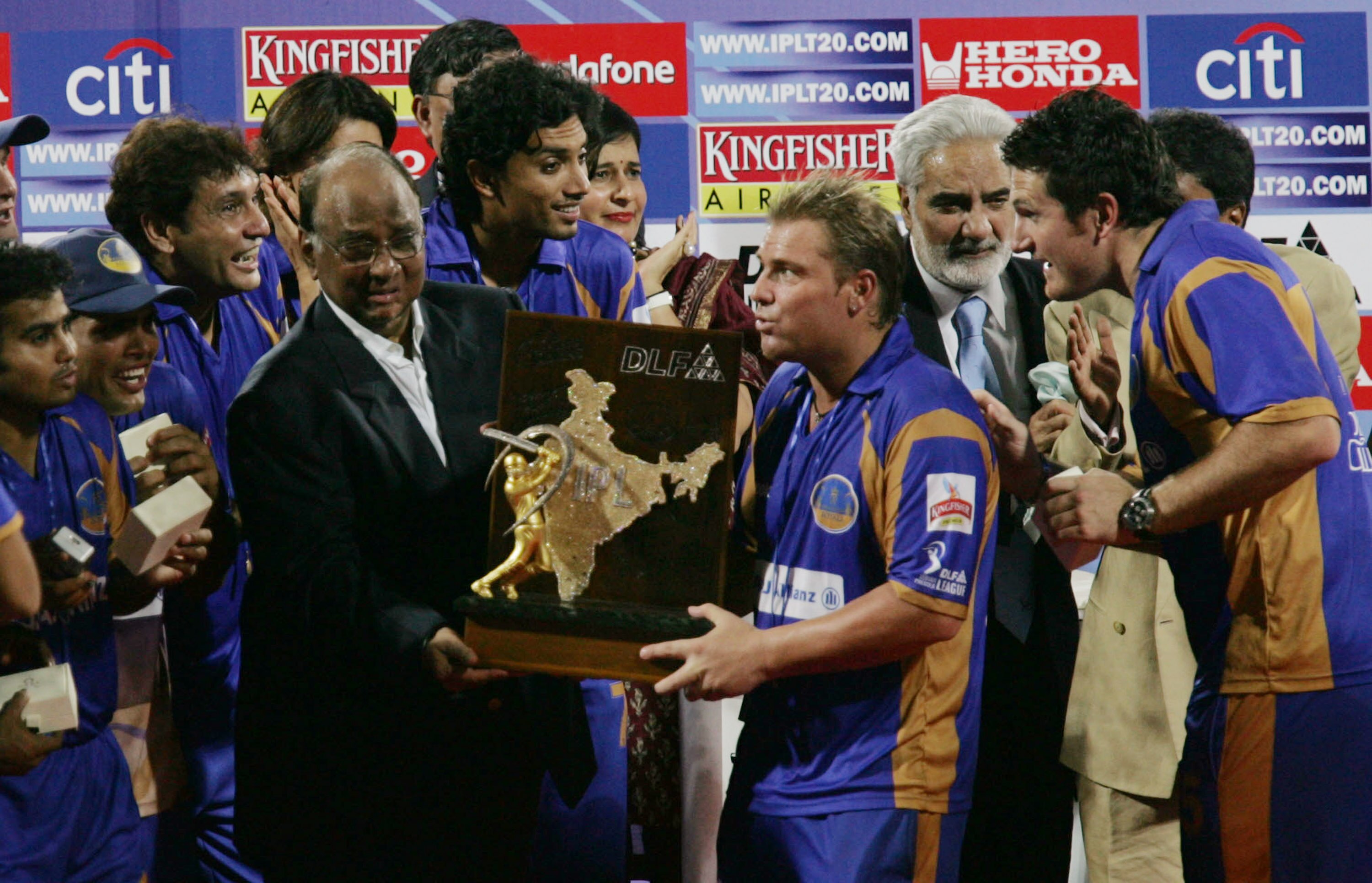 IPL 2008 Recap: அதிக விலைக்கு ஏலம் போன தல தோனி; கோப்பையை தட்டித்தூக்கிய ராஜஸ்தான்; முதல் சீசன் க்ளியர் ரீவைண்ட்