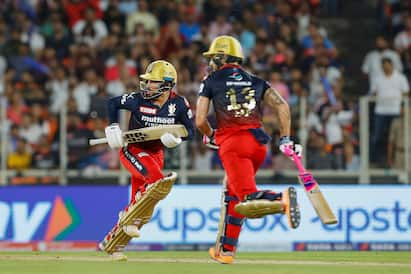 भले ही IPL खिताब नहीं जीती RCB, लेकिन इस महारिकॉर्ड को तोड़ना किसी के लिए नहीं होगा आसान भले ही IPL खिताब नहीं जीती RCB, लेकिन इस महारिकॉर्ड को तोड़ना किसी के लिए नहीं होगा आसान