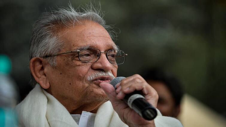 Bollywood lyricist Gulzar Says Indian Films Continue To Repeat The Same Old Clichés Indian Films Continue To Repeat The 'Same Old Clichés': Gulzar