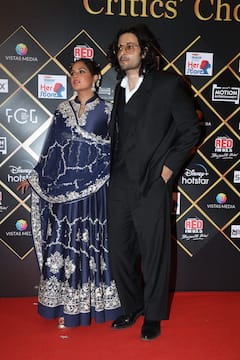 इवेंट में पति अली फजल संग पहुंचीं प्रेग्नेंट ऋचा चड्ढा, ब्लू अनारकली सूट में बेबी बंप फ्लॉन्ट करती दिखीं एक्ट्रेस