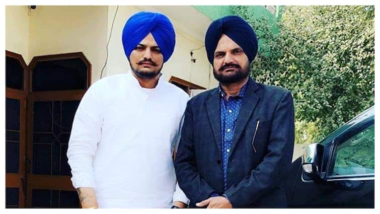 Sidhu Moose Walas Father Balkaur Singh Breaks Silence On Wife Charan Kaurs Pregnancy at 58 Sidhu Moosewala's Father Breaks Silence Amid Reports On Wife Charan Kaur's Pregnancy