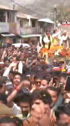 उत्तराखंड के सीएम पुष्कर सिंह धामी ने रोड शो किया | #abpnewsshorts