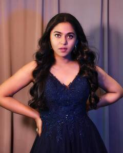 तुम हुस्न परी तुम जाने जहाँ.. मृण्मयी देशपांडे दिसतेय जणू अप्सरा!