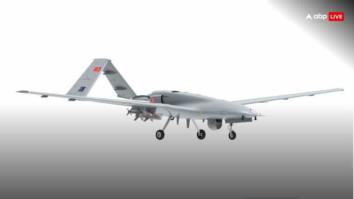 मेजर जनरल (डीआर) और मनोहर पर्रिकर इंस्टीट्यूट फॉर डिफेंस स्टडीज एंड एनालिसिस में सीनियर फेलो मनदीप सिंह की मानें तो ये ड्रोन्स मालदीव एक्सक्लूसिव इकनॉमिक जोन (ईईजेड) के आस-पास के इलाके की पैट्रोलिंग के लिए लिए गए हैं.