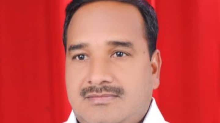 Meerut bulldozer action on BSP leader dara singh prajapati illegal colony ann Meerut News: बसपा नेता की अवैध कॉलोनी पर बुलडोजर की कार्रवाई से गरमाई सियासत, कहा- मुझे डराने की कोशिश