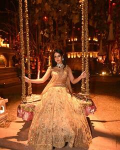 Nysa Devgan Photo: કાજોલની લાડલી ન્યાસા દેવગને ઝુલા પર બેસી આપ્યા સુંદર પોઝ