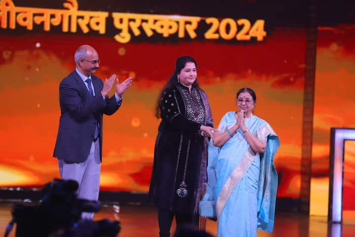 Zee Chitra Gaurav Award 2024 usha mangeshkar honored with jevan gaurav ...