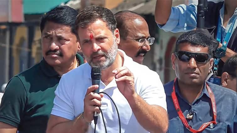 ‘पूरा हिंदुस्तान कह रहा EVM हटाओ, चुनाव आयोग सुनने को तैयार नहीं ‘ :राहुल गांधी