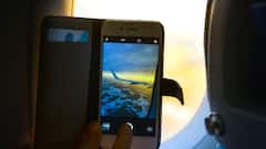 General Knowledge: বিমানে উঠলে মোবাইল ফোন বন্ধ করে দিতে হয় যে কারণে...