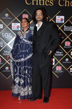 इवेंट में पति अली फजल संग पहुंचीं प्रेग्नेंट ऋचा चड्ढा, ब्लू अनारकली सूट में बेबी बंप फ्लॉन्ट करती दिखीं एक्ट्रेस