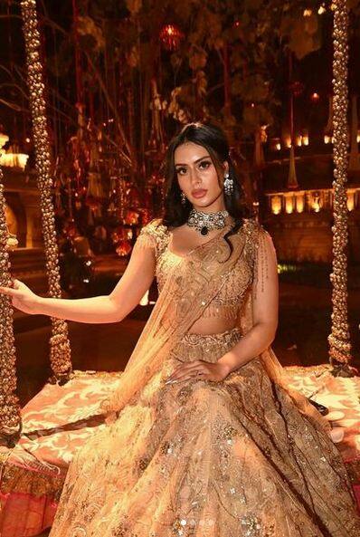 ਇਨ੍ਹਾਂ ਤਸਵੀਰਾਂ 'ਚ ਨਿਆਸਾ ਦੇਵਗਨ ਬੇਹੱਦ ਖੂਬਸੂਰਤ ਲੱਗ ਰਹੀ ਹੈ, ਤਾਂ ਆਓ ਅਸੀਂ ਤੁਹਾਨੂੰ ਇਹ ਤਸਵੀਰਾਂ ਦਿਖਾਉਂਦੇ ਹਾਂ।