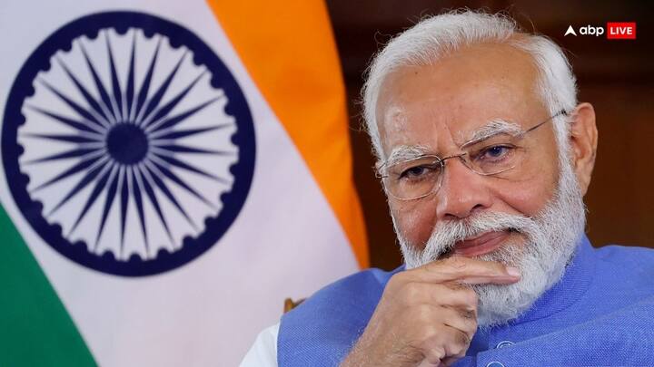 अमित शाह की ओर से यह भी कहा गया- विपक्ष के पास कोई काम नहीं है. उनका इतिहास है कि वे जो बोलते हैं, वह करते नहीं. नरेंद्र मोदी का इतिहास है कि जो बीजेपी या पीएम ने कहा कि वह पत्थर की लकीर है. मोदी की गारंटी पूरी होती है.