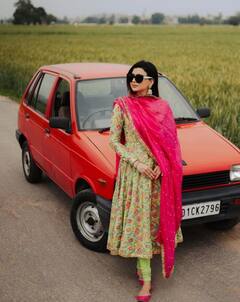 Nimrat Khaira: ਨਿਮਰਤ ਖਹਿਰਾ ਦੀਆਂ ਅਦਾਵਾਂ ਨੇ ਕਰਵਾਈ ਬੱਲੇ-ਬੱਲੇ, ਫੈਨਜ਼ ਖੁਸ਼ੀ 'ਚ ਬੋਲੇ- 'ਸਾਡੀ ਨਿੰਮੋ'