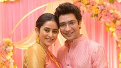 Dheer's First Photo: অন্নপ্রাশনে গৌরব-ঋদ্ধিমার হাত ধরে সবাইকে 'হ্যালো' বলতে এল ছোট্ট ধীর