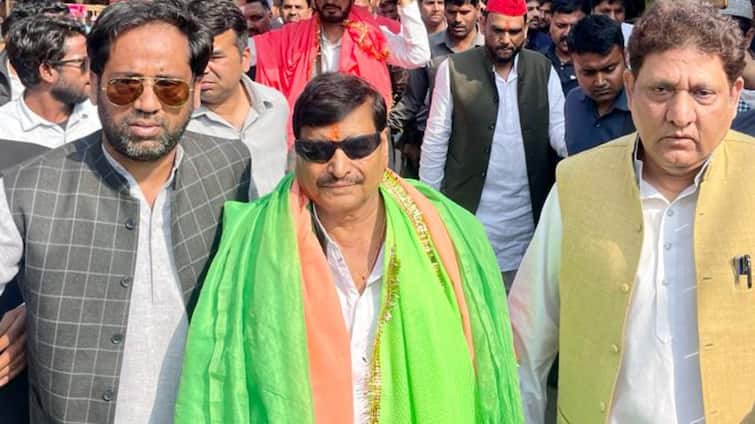 Lok Sabha Elections 2024 Samajwadi Party Leader Shivpal Yadav Badaun Visit SP grand welcome Lok Sabha Elections 2024: बदायूं पहुंचे शिवपाल यादव का भव्य स्वागत, भाई मुलायम का जिक्र कर किया बड़ा दावा