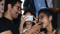 সঙ্গী প্রাক্তন স্ত্রী কিরণ, কেক কেটে জন্মদিন উদযাপন আমির খানের
