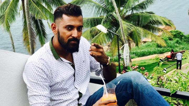 2011 में प्रशांत परमेश्वरन कोची टस्कर्स केरला के लिए खेल रहे थे.