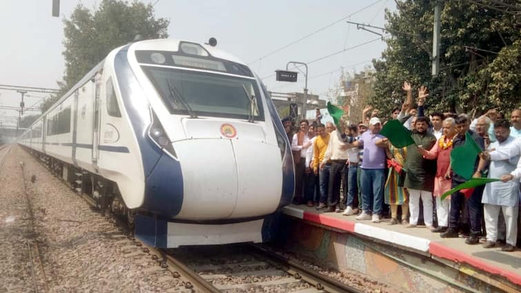 Vande Bharat Train stoppage in Gurugram to Chandigarh know time table ANN Gurugram Vande Bharat: अब गुरुग्राम से होकर गुजरेगी वंदे भारत, चंडीगढ़ तक विस्तार, जानें रूट और टाइम टेबल