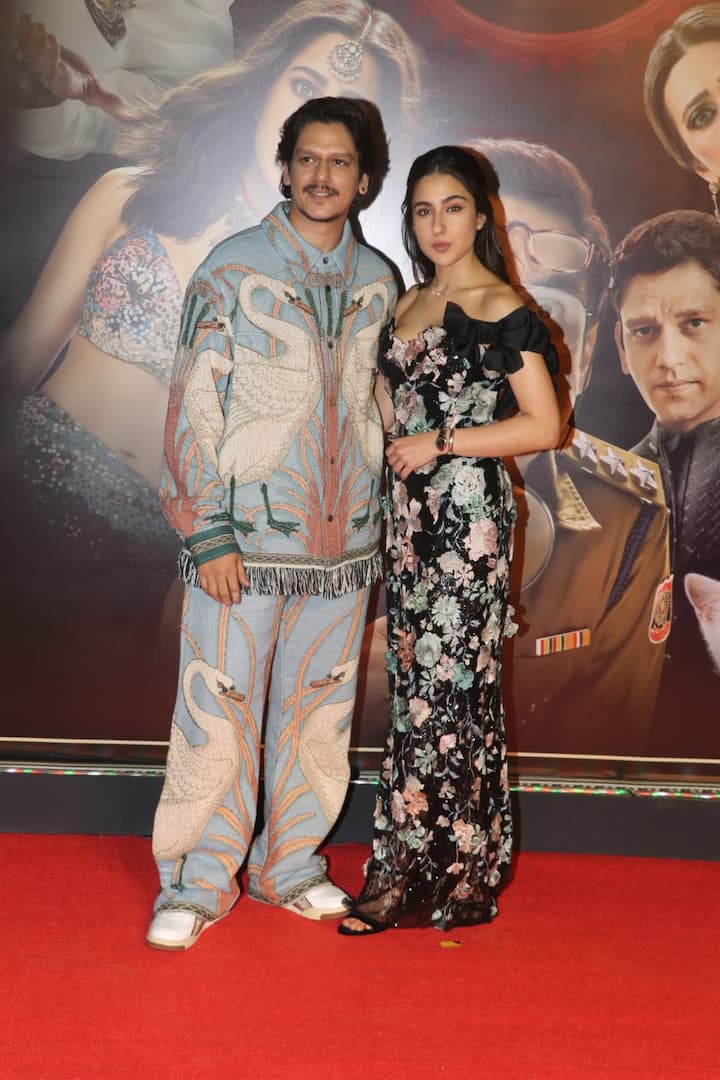 Sara Ali Khan and Vijay Varma pose for the photos before the screening.