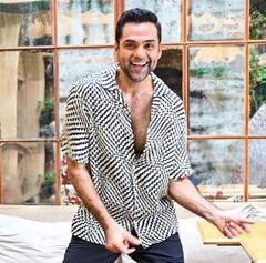 देओल खानदान के इस फ्लॉप एक्टर के पास है 400 करोड़ की प्रॉपर्टी, चुनिंदा फिल्मों में करता है काम तो कैसे होती है कमाई?