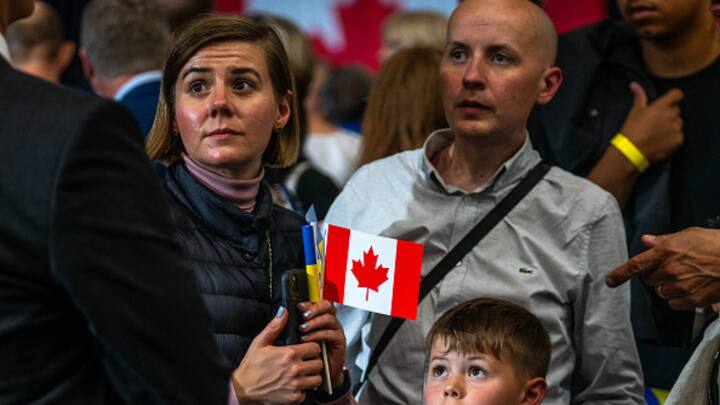 Canada banned TikTok from all government-issued mobile devices by the end of February 2023, reflecting widening worries from Western officials over the Chinese-owned video sharing app. (Image Source: Getty)