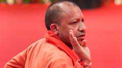 'चाचा और भतीजे की जंग चल रही है...', अंबेडकरनगर में बोले सीएम योगी