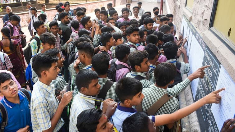 NEET UG 2024 Application correction window open on 18 to 20 march kota Rajasthan ann NEET Application: विद्यार्थियों को मिला मौका, नीट यूजी परीक्षा फॉर्म में करेक्शन की तारीख बढ़ी