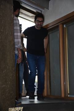 Aamir Khan ने 59वें बर्थडे का मनाया जश्न, Ex वाइफ किरण राव संग काटा केक, लापता लेडीज की स्टारकास्ट भी आई नजर