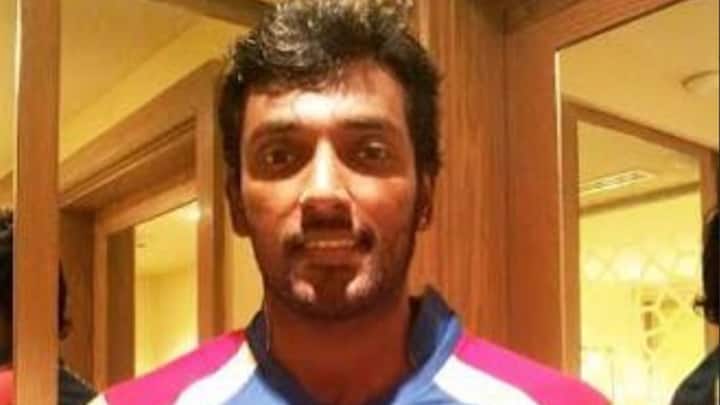 कोची टस्कर्स केरला और रॉयल चैलेंजर्स का मैच हो रहा था. कोची ने पहले खेलते हुए 125 रन बनाए थे.