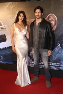 Yodha Screening Pics: सिद्धार्थ मल्होत्रा को स्पोर्ट करने ‘योद्धा’ की स्क्रीनिंग में पहुंची पूरी फैमिली, बॉस लेडी लुक में दिखीं वाइफ कियारा आडवाणी