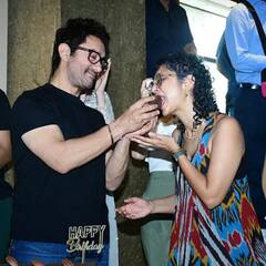 Aamir Khan Birthday Celebrations: మాజీ భార్యతో కలిసి బర్త్‌డే సెలబ్రేట్‌ చేసుకున్న ఆమిర్‌ ఖాన్ - ఫోటోలు వైరల్‌