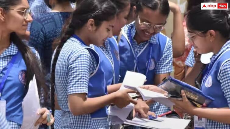 10th class students will be allowed for annual exams even if they are late by five minutes TS SSC board decision TS SSC Exams: ‘టెన్త్’ విద్యార్థులకు గుడ్ న్యూస్, పరీక్షకు 5 నిమిషాలు ఆలస్యమైనా 'పర్మిషన్', ఆ తర్వాత వస్తే ఇంటికే