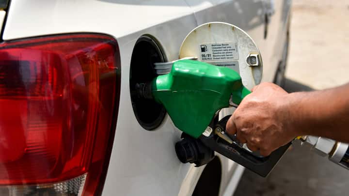Petrol Prices In India High Petrol Prices Petrol Most Expensive In Andhra Pradesh At Rs 109.87 Per Litre, Petrol Prices In Kerala, MP Close Behind Petrol Price At The Highest In Andhra Pradesh At Rs 109.87 Per Litre, Kerala, MP Close Behind