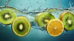 फल खाने के तुरंत बाद पानी पीने वाले हो जाएं सावधान! हो सकती हैं पेट संबंधी परेशानियां