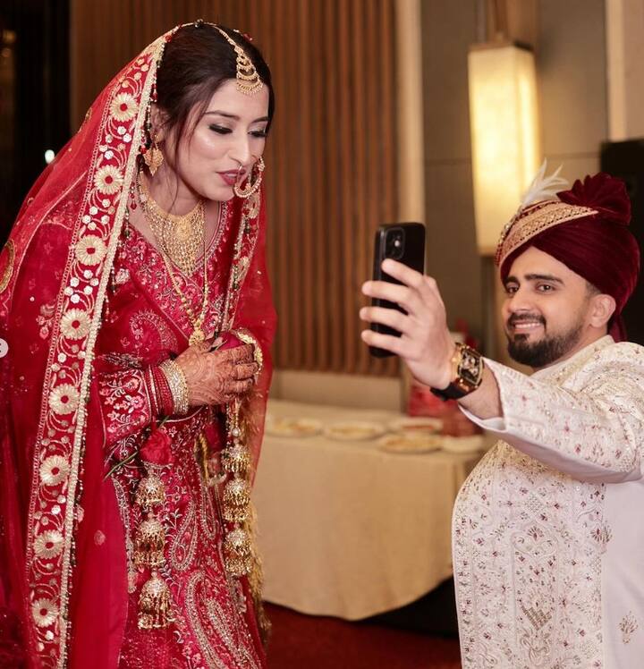 ਤੁਹਾਨੂੰ ਦੱਸ ਦੇਈਏ ਕਿ ਆਦਿਲ ਖਾਨ ਦੁਰਾਨੀ ਨੇ ਇਸ ਸਾਲ 7 ਮਾਰਚ ਨੂੰ ਸੋਮੀ ਖਾਨ ਨਾਲ ਆਪਣੇ ਵਿਆਹ ਦਾ ਐਲਾਨ ਕੀਤਾ ਸੀ। ਸੋਮੀ ਖਾਨ ਆਪਣੀ ਭੈਣ ਸਬਾ ਖਾਨ ਦੇ ਨਾਲ ਬਿੱਗ ਬੌਸ 12 ਦਾ ਹਿੱਸਾ ਸੀ। ਉਸ ਸੀਜ਼ਨ ਦੌਰਾਨ ਦੀਪਿਕਾ ਕੱਕੜ ਸਲਮਾਨ ਖਾਨ ਦੇ ਸ਼ੋਅ ਦੀ ਵਿਨਰ ਬਣੀ ਸੀ।