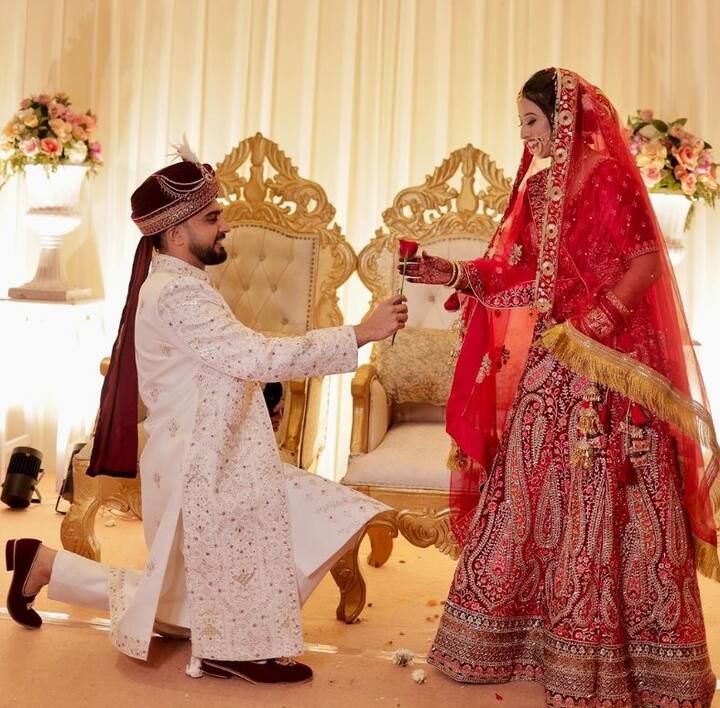 ਰਾਖੀ ਹਮੇਸ਼ਾ ਆਪਣੇ ਵਿਆਹ ਨੂੰ ਲੈ ਕੇ ਸੁਰਖੀਆਂ 'ਚ ਰਹੀ। ਇਸ ਦੇ ਨਾਲ ਹੀ ਰਾਖੀ ਤੋਂ ਵੱਖ ਹੋ ਚੁੱਕੇ ਉਸ ਦੇ ਸਾਬਕਾ ਪਤੀ ਆਦਿਲ ਖਾਨ ਦੁਰਾਨੀ ਇਨ੍ਹੀਂ ਦਿਨੀਂ ਸੋਮੀ ਖਾਨ ਨਾਲ ਵਿਆਹ ਕਰਨ ਨੂੰ ਲੈ ਕੇ ਸੁਰਖੀਆਂ 'ਚ ਹਨ।