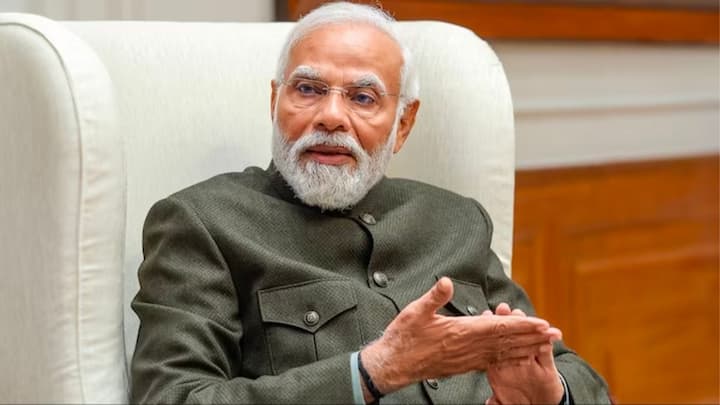 आचार संहिता लागू होते है भारत में बहुत से ऐसे काम है जिन पर रोक लग जाएगी. इस दौरान सरकार की ओर से कोई नया फैसला लागू नहीं किया जाता.