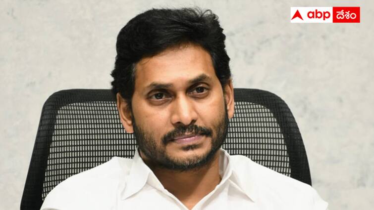 YCP candidates will be announced by CM Jagan on Saturday YCP Candidates List : శనివారమే వైసీపీ అభ్యర్థుల జాబితా - ఇడుపులపాయలో ప్రకటించనున్న జగన్ !