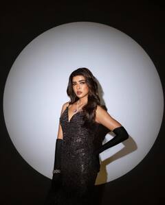 Manchu Lakshmi: మరింత రెచ్చిపోయిన మంచు లక్ష్మి - బ్లాక్‌ డ్రెస్‌లో హీటెక్కిస్తున్న మంచు అమ్మాయి