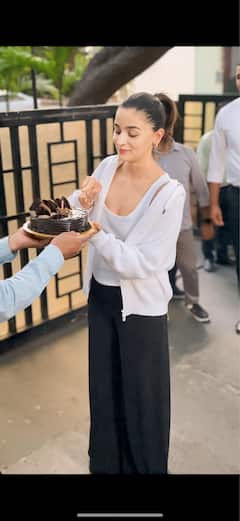 Alia Bhatt Celebrates Birthday With Media, Cuts Cake - See Pics