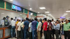 East West Metro : গঙ্গার নীচ দিয়ে মেট্রোয় ৪৬ সেকেন্ডে হাওড়া-কলকাতা, রাত থেকে অপেক্ষা সার্থক শয়ে শয়ে যাত্রীর