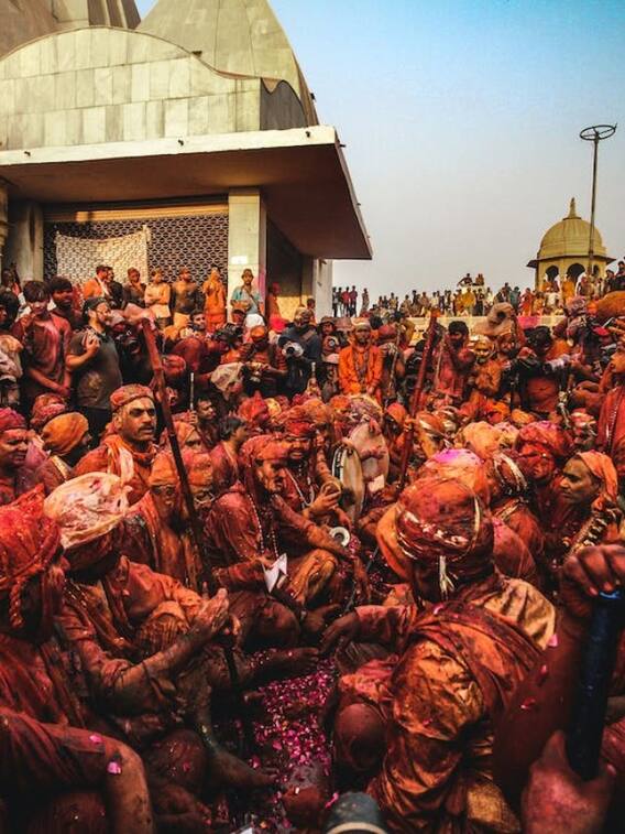 भारत के अलावा किन देशों में मनाई जाती है होली