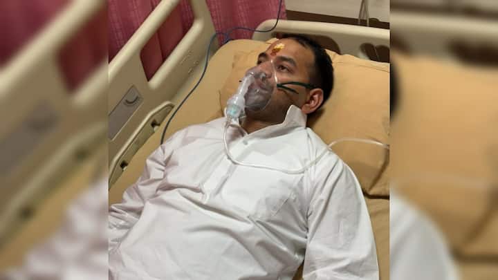 Lalu Yadav son RJD leader Tej Pratap Yadav health deteriorated Tej Pratap Yadav: पूर्व मंत्री तेज प्रताप यादव की तबीयत बिगड़ी, आनन-फानन में पहुंचाए गए अस्पताल