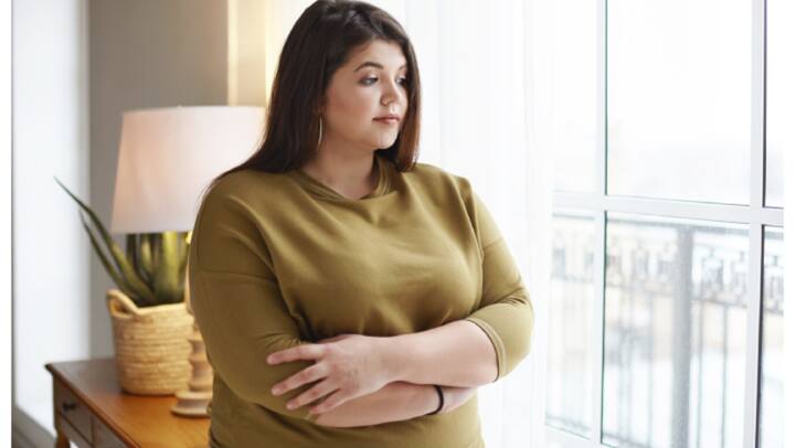 हृदय रोग: मोटापे से उच्च रक्तचाप, कोलेस्ट्रॉल का बढ़ना, और हृदय रोग का खतरा बढ़ता है. ये सभी कारक हृदय पर अतिरिक्त दबाव डालते हैं.