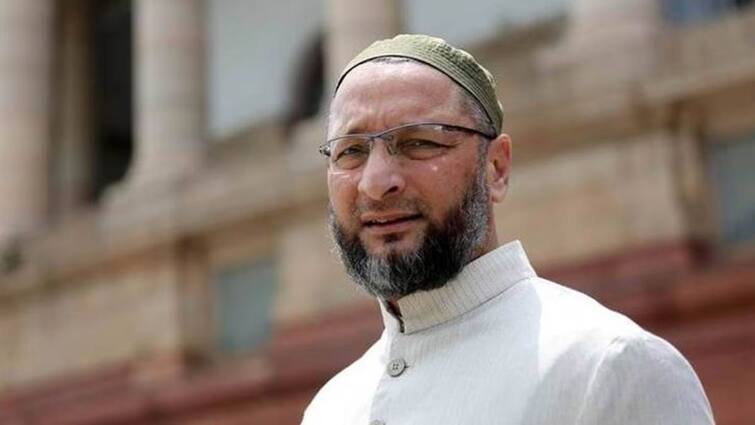 AIMIM Chief Asaduddin Owaisi requests Supreme Court to pause CAA CAA పై అసదుద్దీన్ ఒవైసీ అసహనం, అమలుని ఆపేయాలంటూ సుప్రీంకోర్టులో పిటిషన్