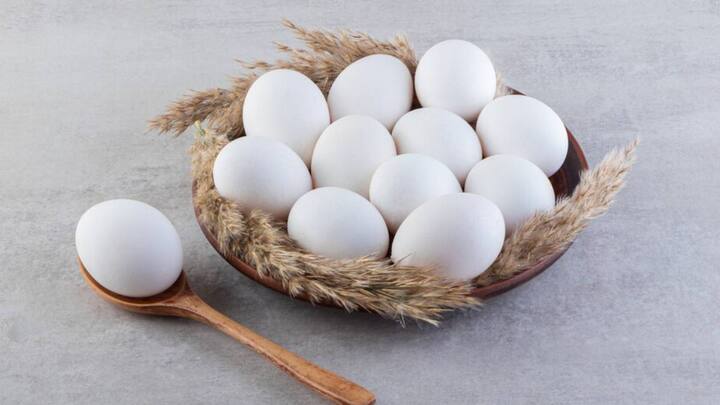 अंडा और नींबू- अंडा खाने के बाद तुरंत नींबू वाले आइटम से दूर रहना चाहिए. ऐसा करने से आपको दिल से जुड़ी बीमारी हो सकती है. यह काफी ज्यादा खतरनाक हो सकता है.