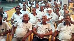 50 ஆண்டுக்குப் பிறகு நரைத்த  முடியுடன் சீருடையில் வந்த மாணவர்கள் - பெரியகுளத்தில் ஒரு நெகிழ்ச்சி சம்பவம்